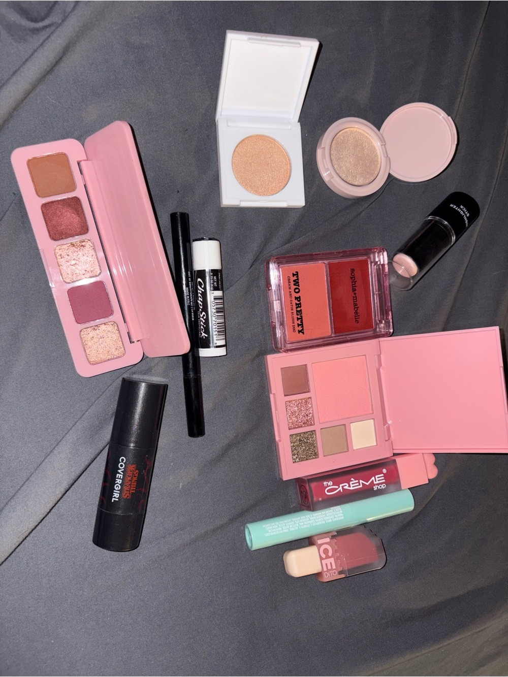 Makeup bundle